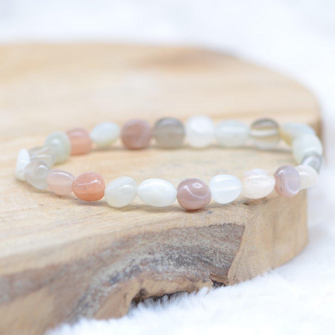 Bracelet roulé "Féminité" en Pierre de Lune Multicolore - lespierresdubienetre