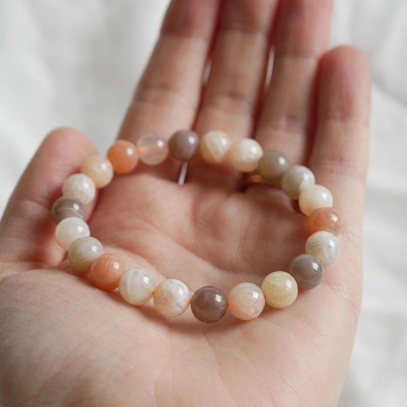 Bracelet "Féminité" en Pierre de Lune Multicolor