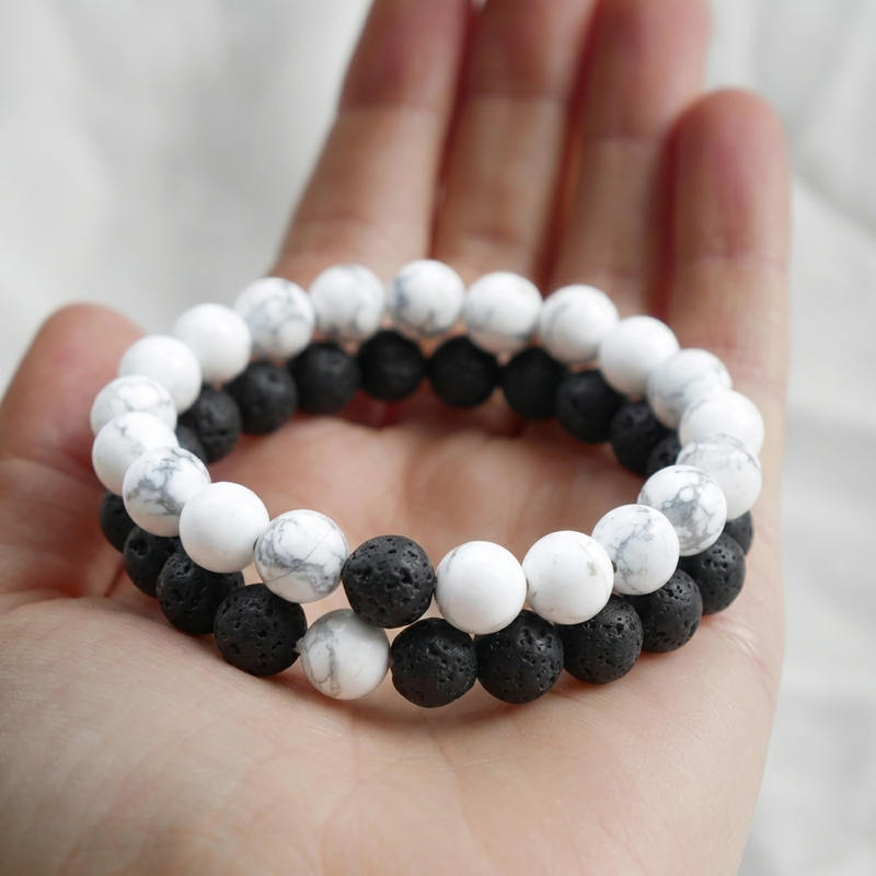 Bracelet "Duo Amour & Distance" en Howlite & Pierre de Lave